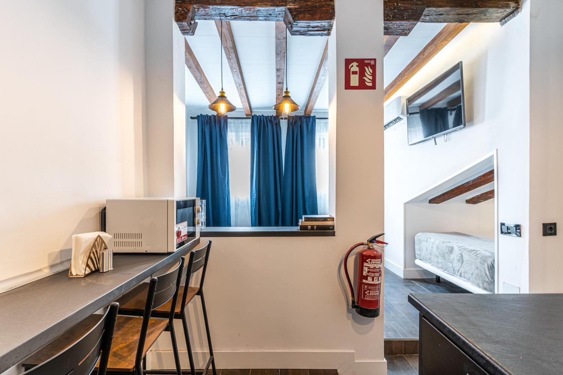 Vr Estudios Apartments Мадрид Екстериор снимка
