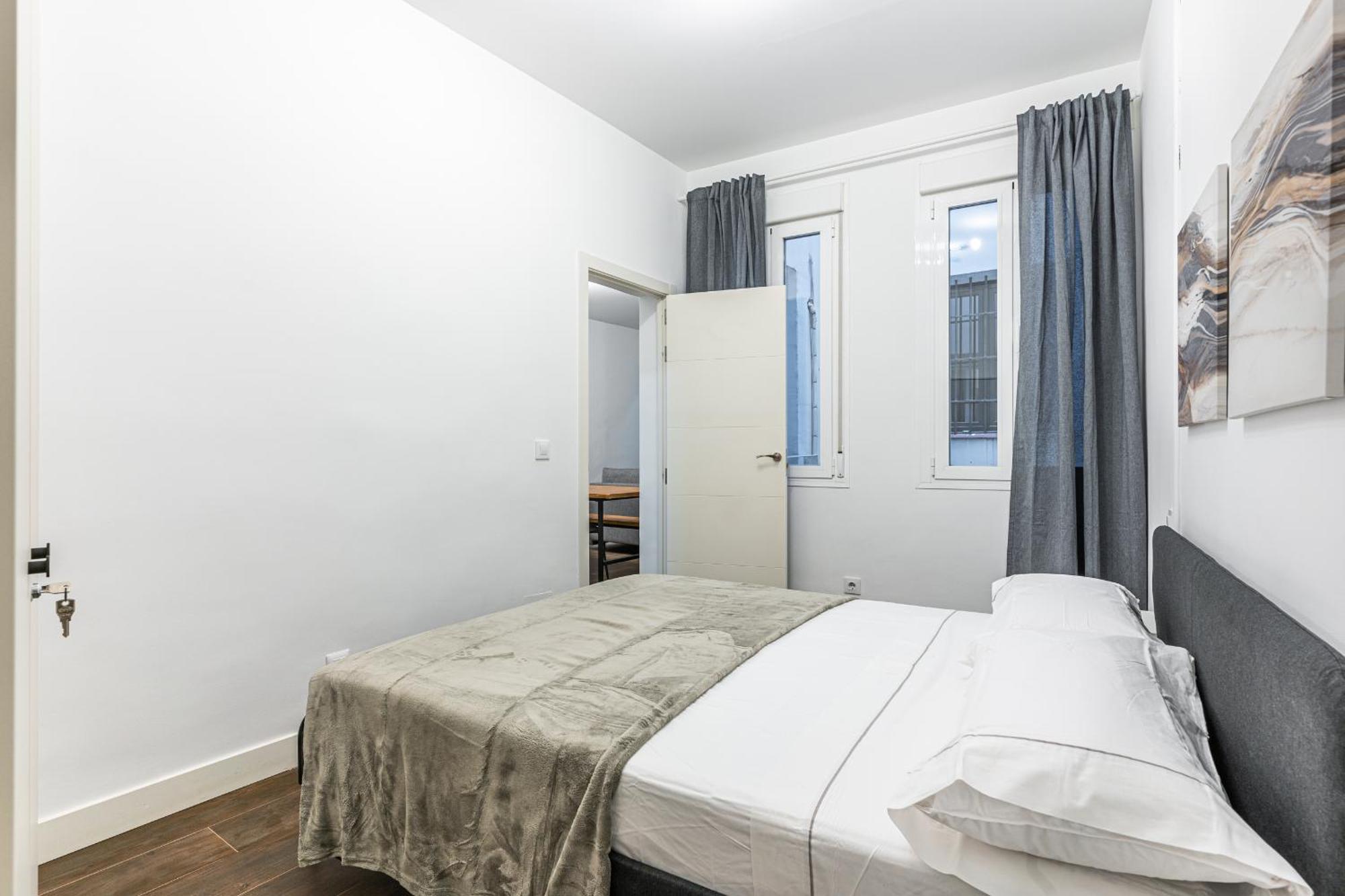 Vr Estudios Apartments Мадрид Екстериор снимка
