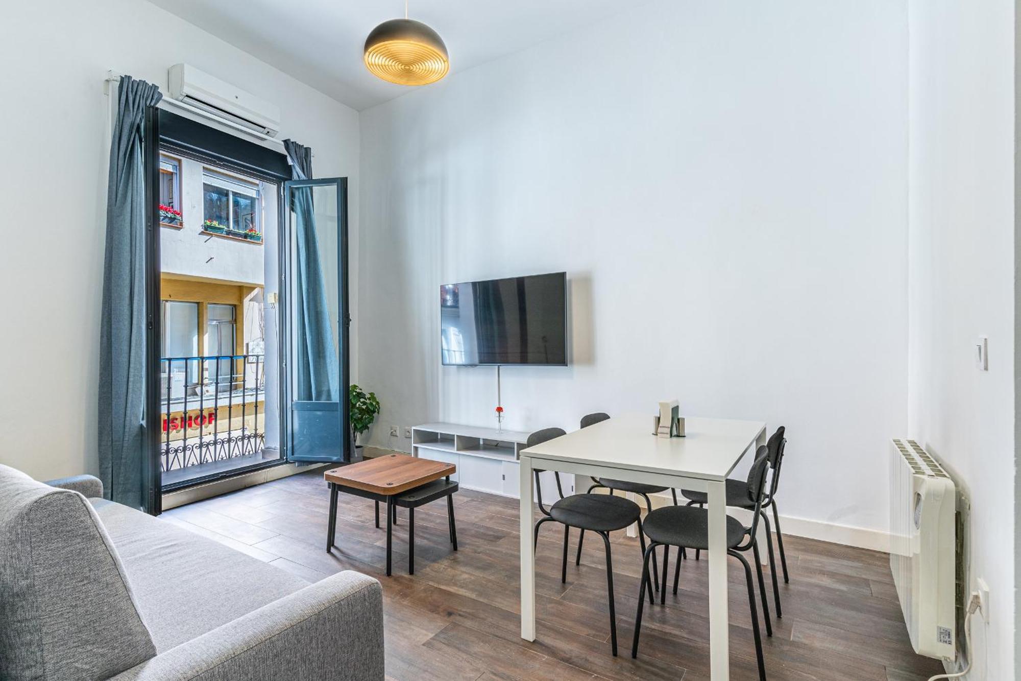 Vr Estudios Apartments Мадрид Екстериор снимка
