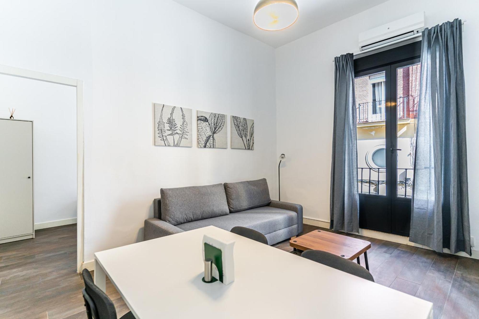 Vr Estudios Apartments Мадрид Екстериор снимка