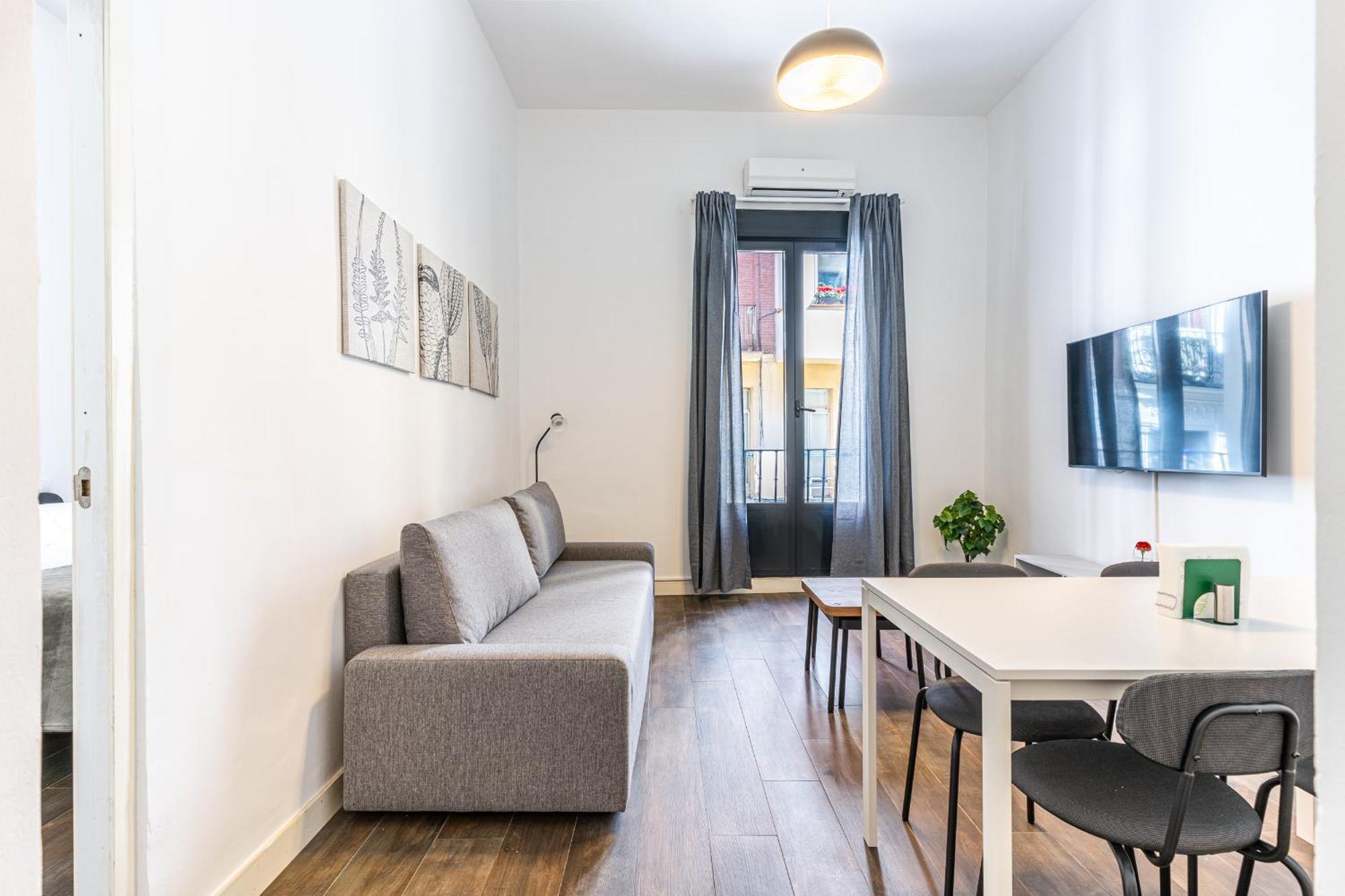 Vr Estudios Apartments Мадрид Екстериор снимка