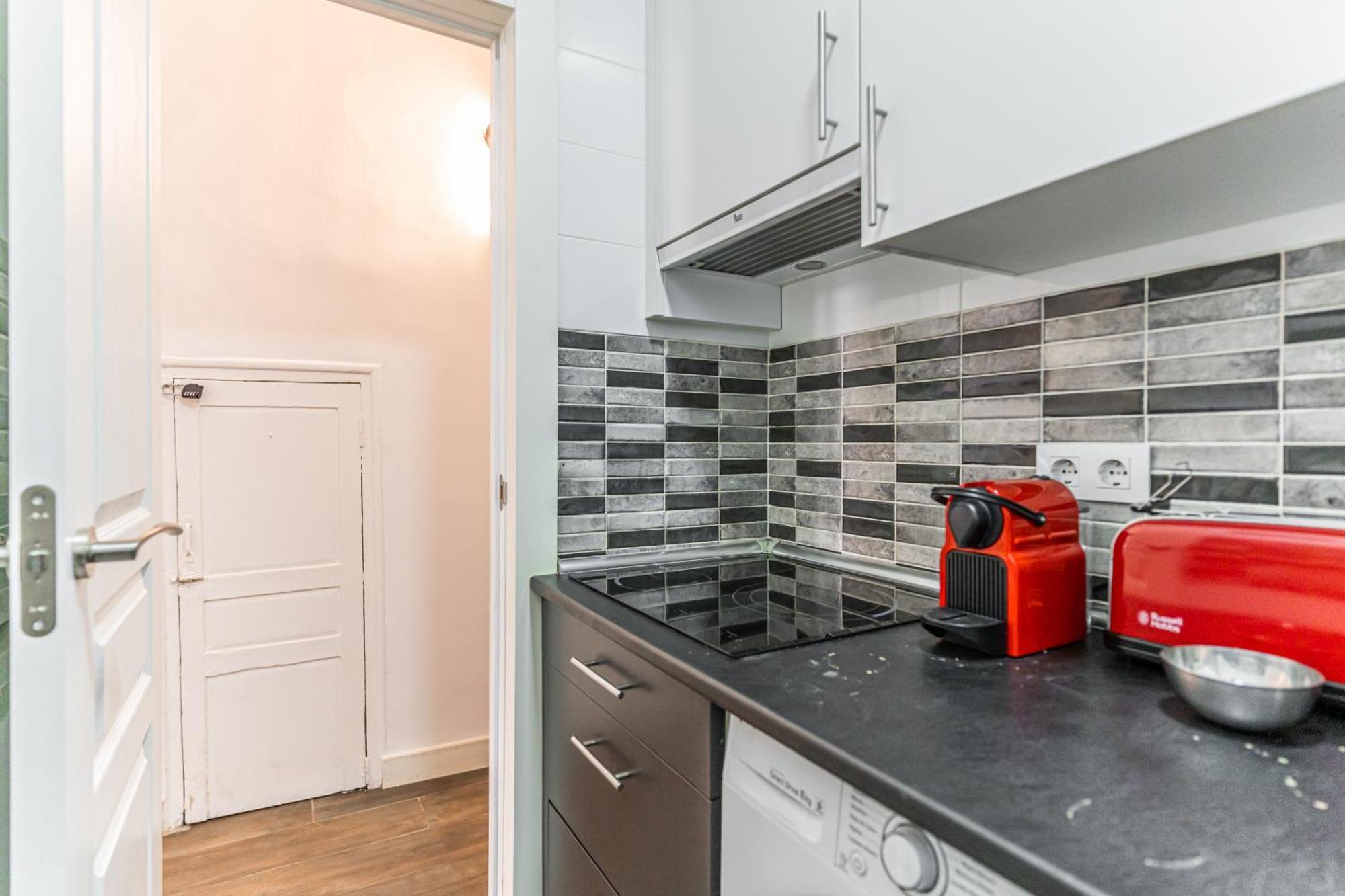 Vr Estudios Apartments Мадрид Екстериор снимка